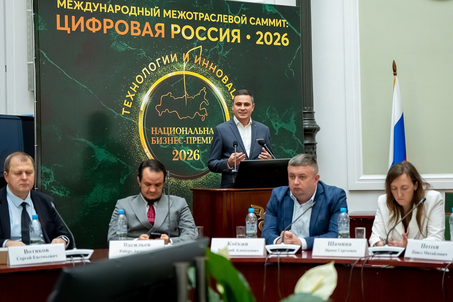 Нейросети против джуниоров: Сергей Вотяков назвал главный парадокс российской ИТ-отрасли